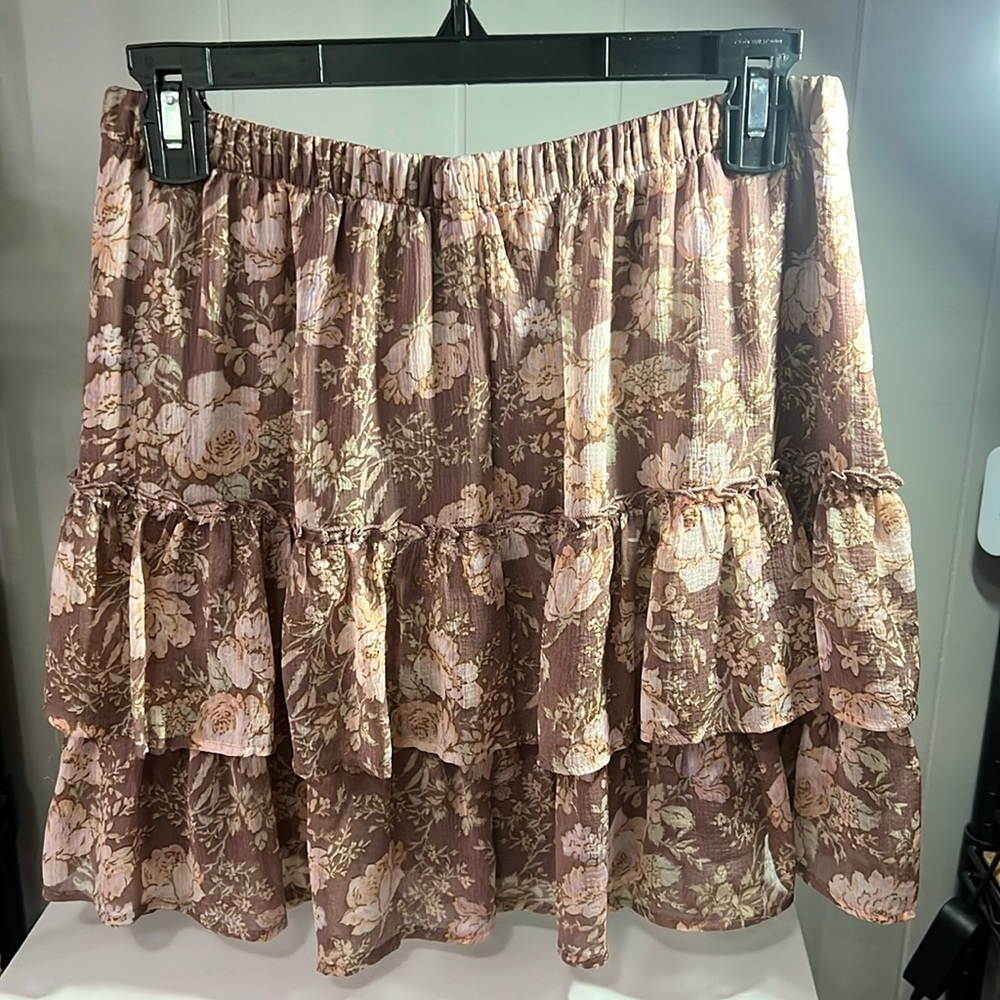 American Eagle ruffle tier skirt size Medium